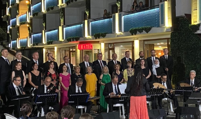 Oylatta açıkhava'da muhteşem konser