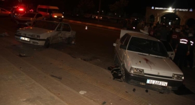 Şanlıurfa'da araç kalabalığın arasına daldı:5 ölü