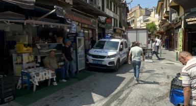 Seyyar satıcıların kavgasında silahlar konuştu