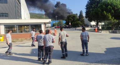Yat fabrikasında yangın