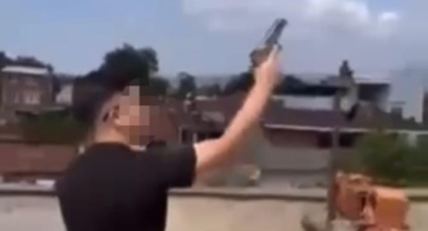 14 yaşındaki çocuk havaya defalarca ateş açtı
