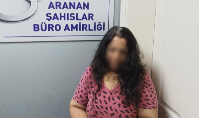 8 yıl önceki fotoğrafı kadın hırsızı ele verdi