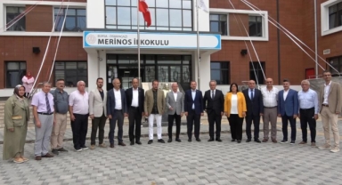AK Partili heyet okullardaki hazırlıkları inceledi