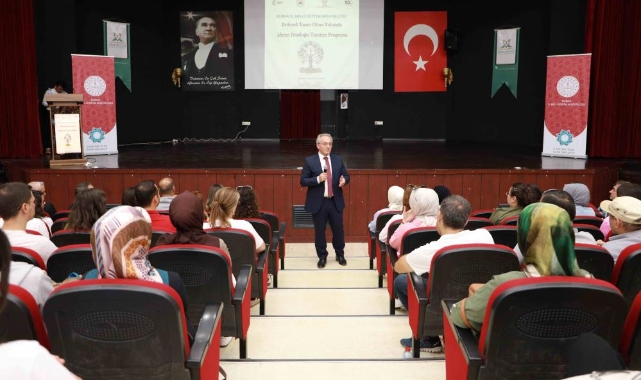 Akran zorbalığına karşı program düzenlendi