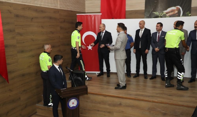 Başarılı emniyet personeli ödüllendirildi
