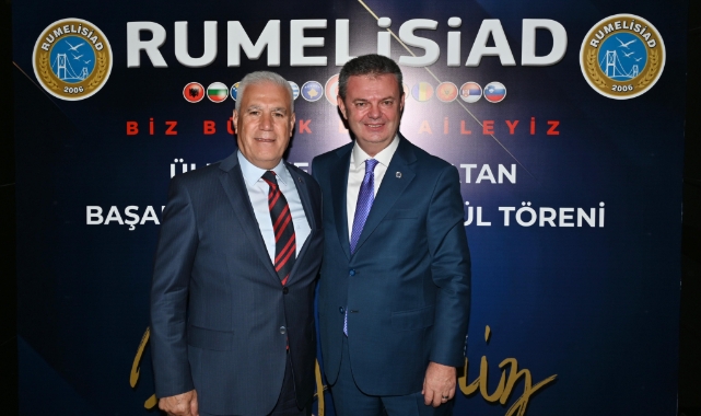 Başkan Bozbey’e RUMELİSİAD’tan ödül