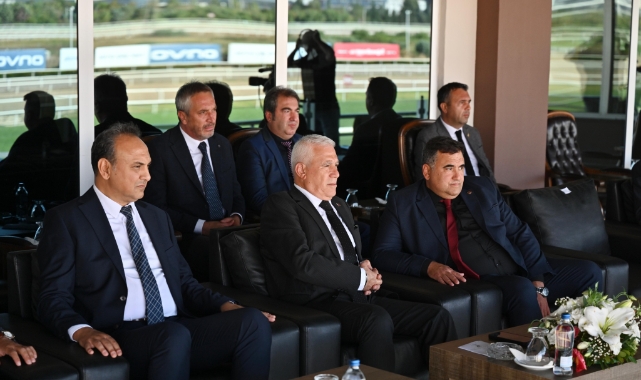 Bursa'da Büyükşehir Başkanlık koşusu