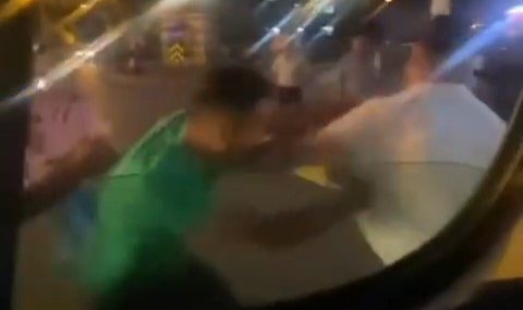 Bursa'da yumruk yumruğa 'yol verme' kavgası