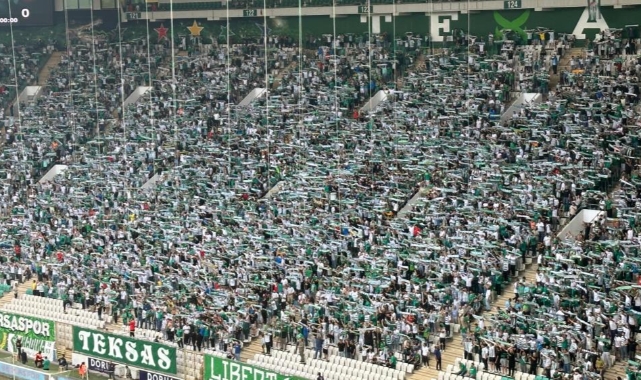 Bursaspor 43 bin 160 taraftarla yeni rekora ulaştı