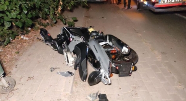 Dönüş yapan araca motosiklet çarptı: 2 yaralı