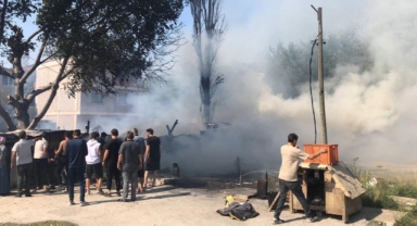 Gemlik'te baraka yangını korkuttu