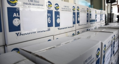 İnegöl'de bin 500 öğrenciye kırtasiye yardımı