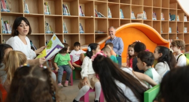 İnegöl'ün ilk çocuk kütüphanesinde masal heyecanı