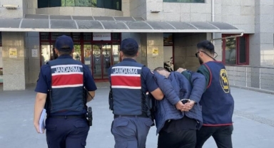 Antalya'da ambulansa yol vermeyen sürücü tutuklandı
