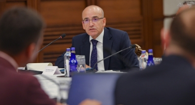 Bakan Şimşek'ten önemli mesajlar