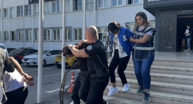 Bursa'da fuhuş operasyonu : 4 kadın kurtarıldı