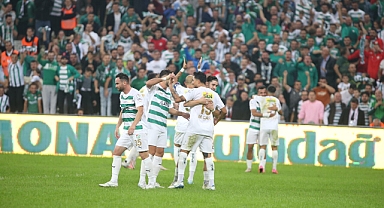 Bursaspor evinde çok rahat