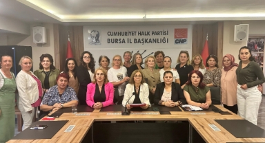 CHP Bursa İl Kadın Kolları, kadın ve çocuk cinayetlerine dikkat çekti