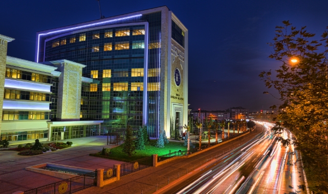 Fitch, Bursa’nın kredi notunu yükseltti