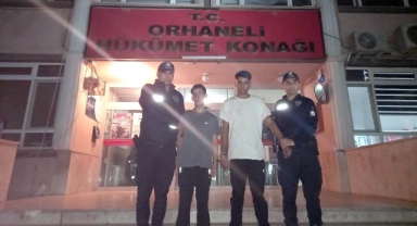 Hırsızlık yaptıktan sonra ilçe değiştirdiler, polisten kaçamadılar