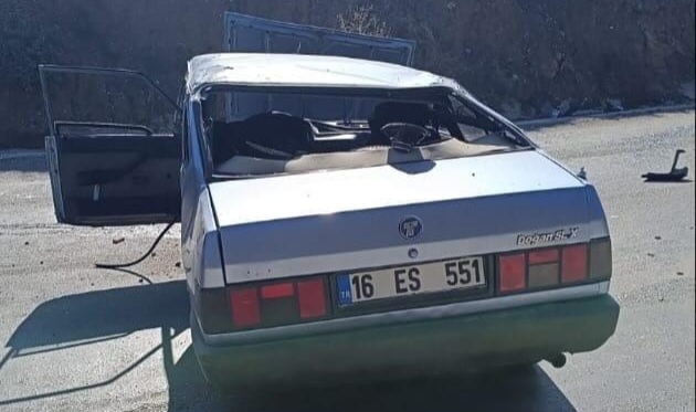 İnegöl'de kontrolden çıkan otomobil takla attı: 2 yaralı