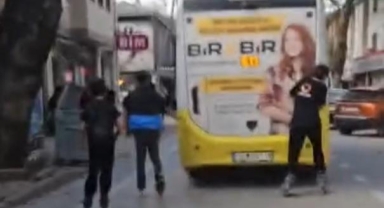 İnegöl'de tehlikeli yolculuk kamerada