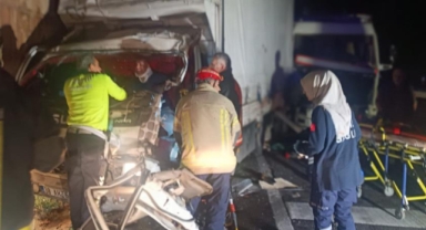 İnegöl'de zincirleme kaza: 4 yaralı