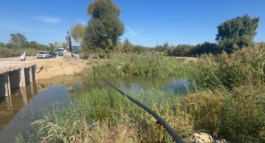 Köprünün yıkım kararı köylüyü isyan ettirdi