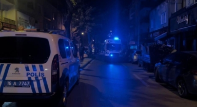Motosiklet yola atlayan yayaya çarptı: 1 ölü