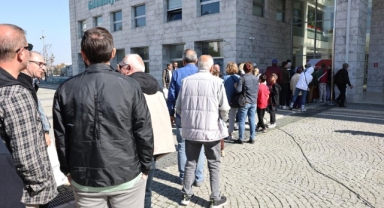 Nilüfer Atatürk posterleriyle donanıyor