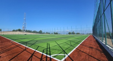 Osmangazi Belediyesi’nden Gündoğdu’ya futbol sahası