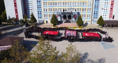 Yüzlerce ÖğrencidenTürkiye haritası