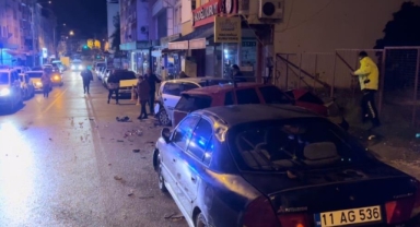 3 aracı biçti, olay yerinden yaya olarak kaçtı