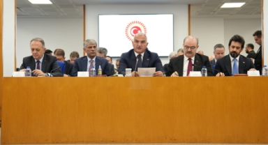 Bakan Ersoy: “Formula 1’i İstanbul’umuza kazandırmak istiyoruz”