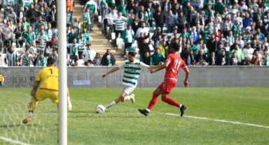 Bursspor dolu dizgin yoluna devam ediyor