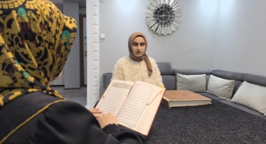 Görme engelli Medine hafızlık belgesini Cumhurbaşkanı Erdoğan'ın elinden almak istiyor