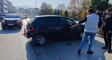 İnegöl'de zincirleme kaza: 2 yaralı