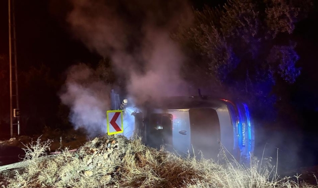 İznik'te kaza yapan otomobil alev alev yandı