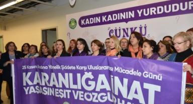 Kadınlar, şiddete karşı sesini yükseltiyor