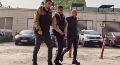 Otomobili düz kontak yapıp çalan hırsız tutuklandı