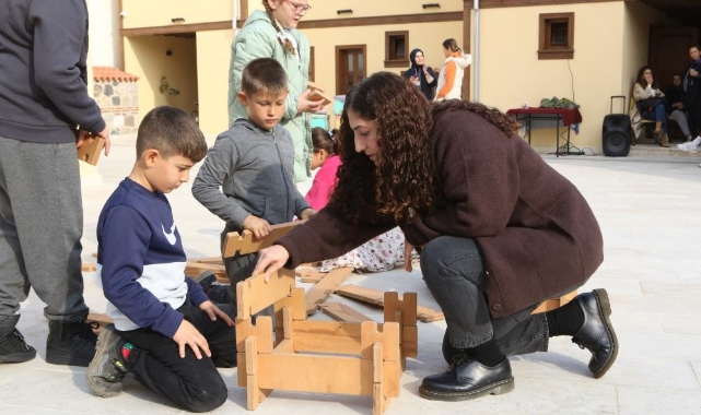 Ürünlü Arı Evi’nde çocuklar sanat ve eğlenceyle buluştu