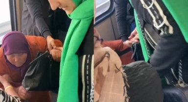 Yaşlı kadın metro'da kalabalıkta baygınlık geçirdi