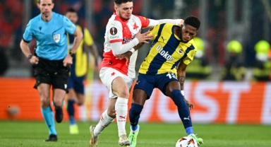Yenilgiden galibiyete: Slavia Prag:1-Fenerbahçe:2