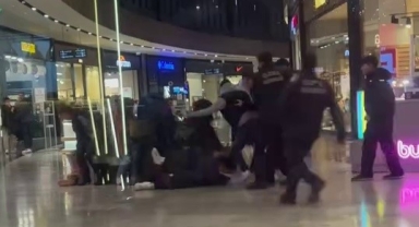 AVM'de tekme tokat kavga kamerada
