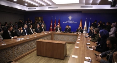 Bakan Yumaklı, AK Parti Bursa İl Teşkilatı'nı ziyaret etti