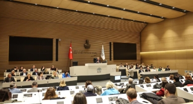 Başkan Özdemir'den 64 mahalleye eşit hizmet sözü
