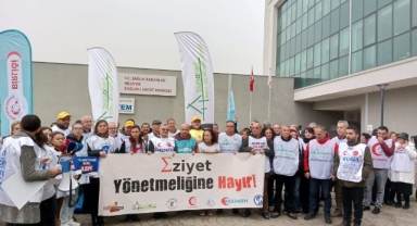 Bursalı sağlık çalışanlarından yeni yönetmeliğe tepki!