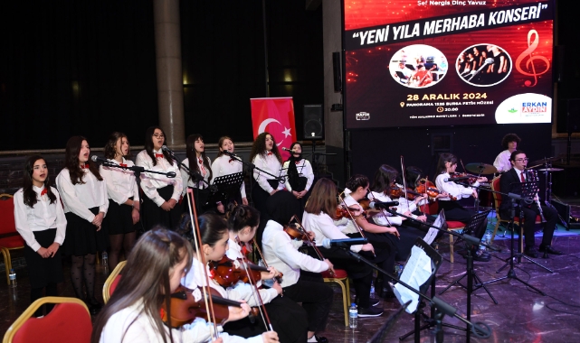 Gençlik Orkestrası ve Korosu’ndan muhteşem yeni yıl konseri
