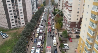 İstanbul'da 14 katlı binada doğalgaz patlaması: 1 ölü 3 yaralı
