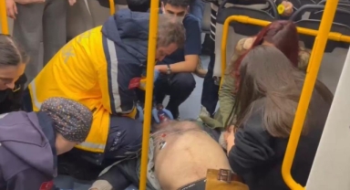 Metroda kalp krizi geçiren vatandaşı kurtarmak için seferber oldular